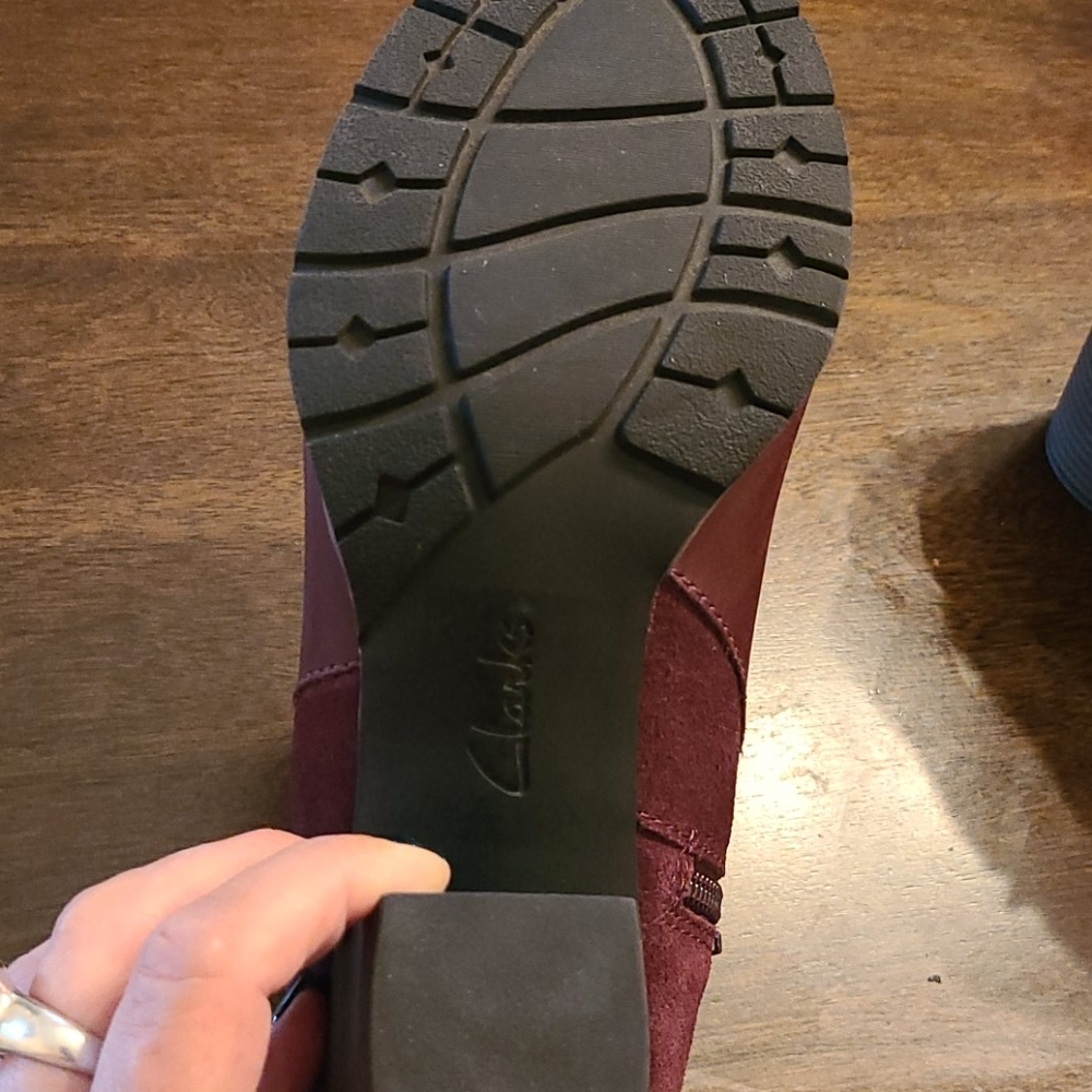 Clarks Booties - Picture 4 of 7
